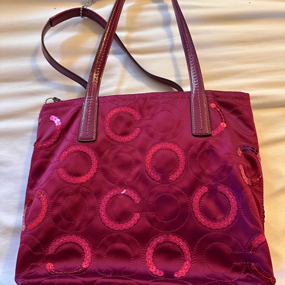 Coach signature C sequin satin tote - Picture 2 of 11